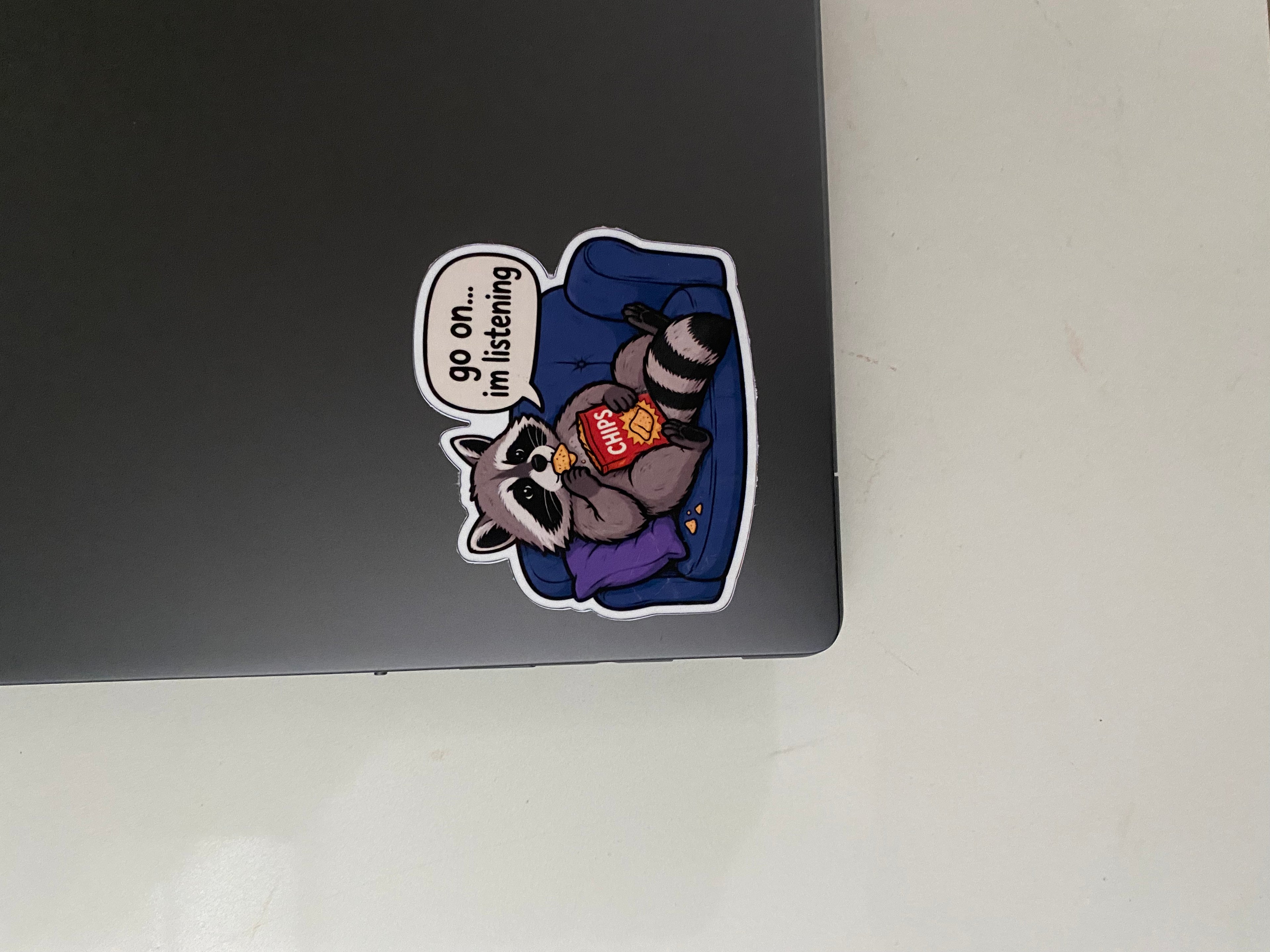 friendly racoon (3 inch)